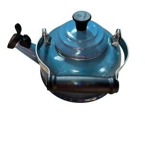 Le Creuset Classic Whistling Tea Kettle Enamel 1.25 Quart Teapot Blue Steel Demi